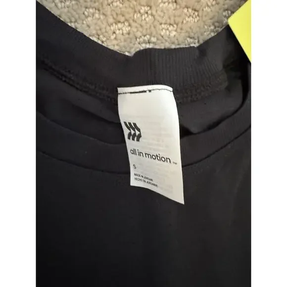 🔴Women's Mesh Seamless Tank Top - All In Motion™ Black S - Picture 2 of 3